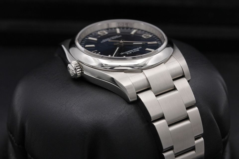 Rolex Oyster Perpetual 116000 Image 4